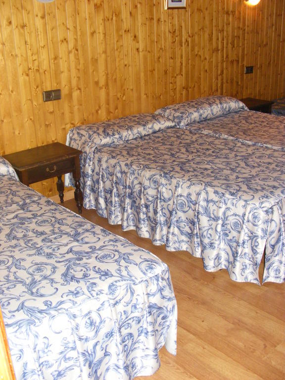 Hotel Europa Les Cameră foto